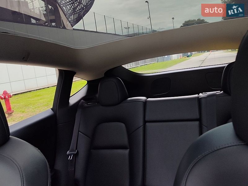 Позашляховик / Кросовер Tesla Model Y 2022 в Львові фото 10 Позашляховик / Кросовер Tesla Model Y 2022 в Львові