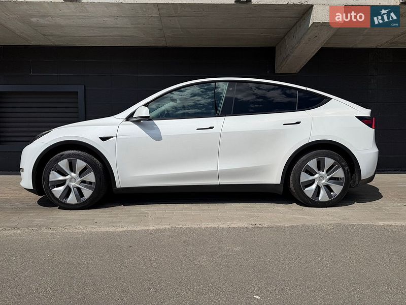 Позашляховик / Кросовер Tesla Model Y 2021 в Києві фото 8 Позашляховик / Кросовер Tesla Model Y 2021 в Києві