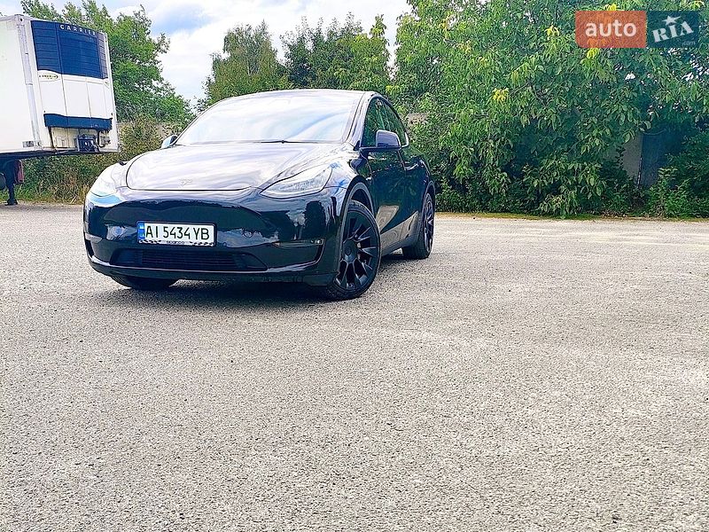 Tesla Model Y 2022