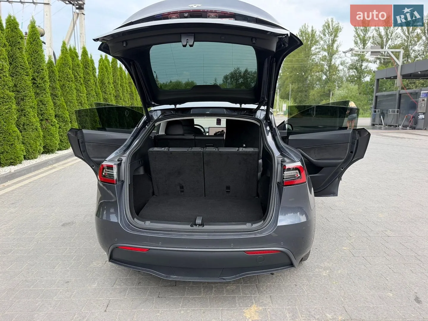 2022 Tesla Model Y - мініатюра 9