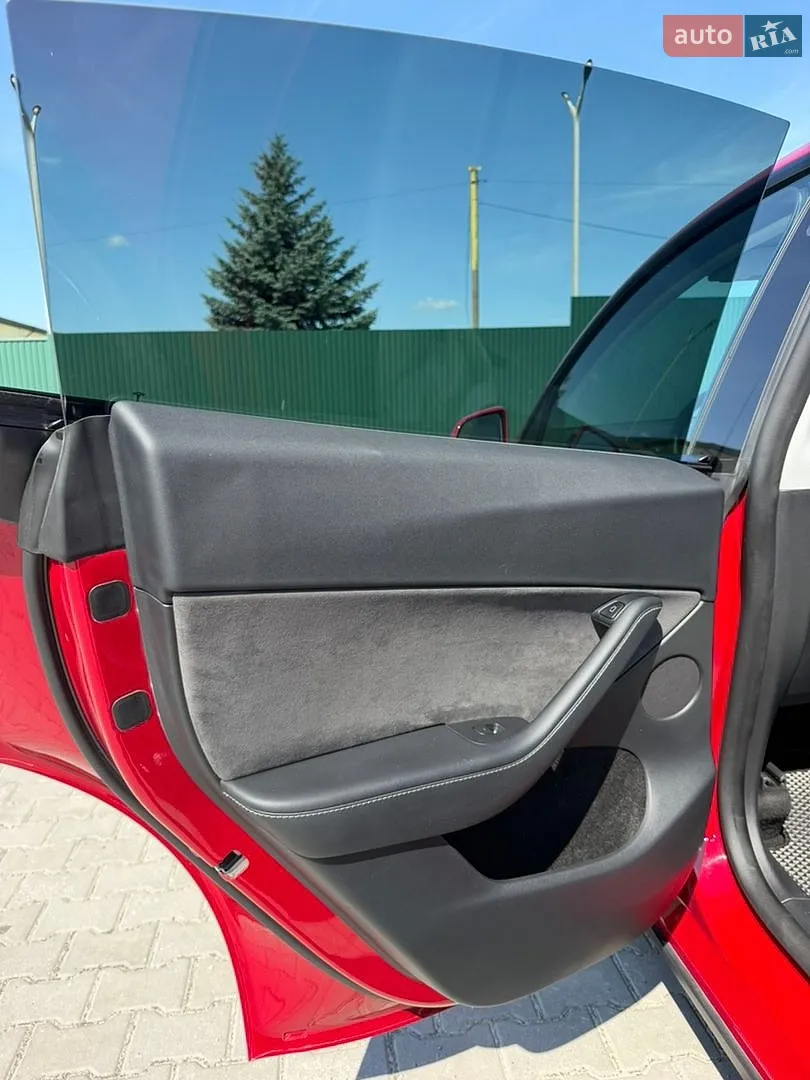 2022 Tesla Model Y - мініатюра 12