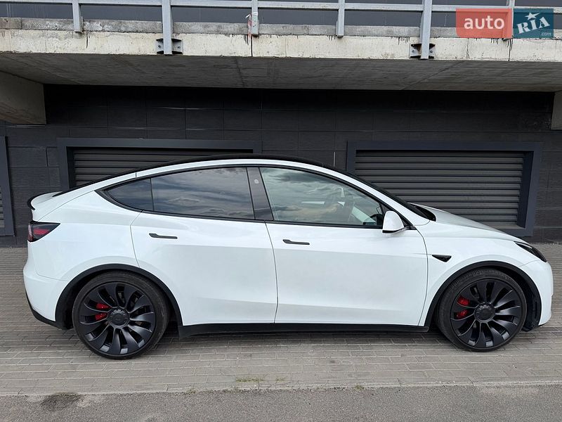 Tesla Model Y 2024 Tesla Model Y 2024