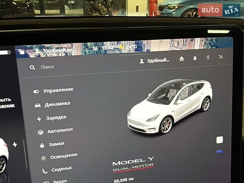 Позашляховик / Кросовер Tesla Model Y 2024 в Києві