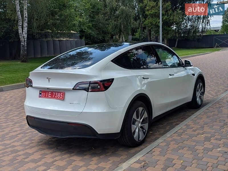 Позашляховик / Кросовер Tesla Model Y 2023 в Броварах