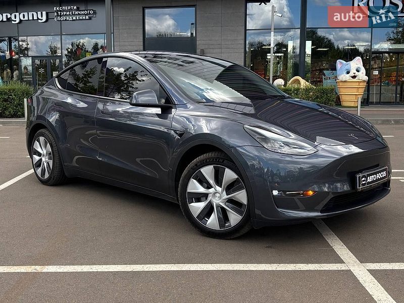 Позашляховик / Кросовер Tesla Model Y 2023 в Києві