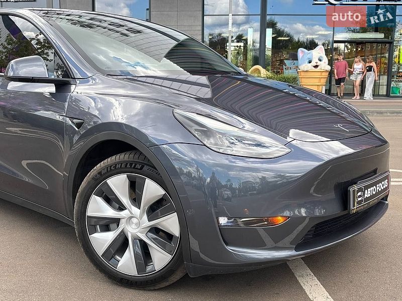 Позашляховик / Кросовер Tesla Model Y 2023 в Києві