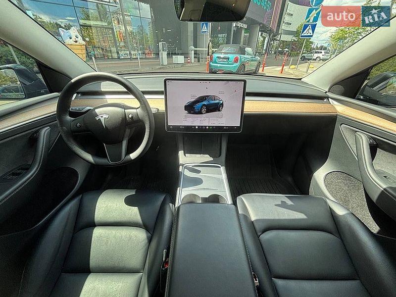 Позашляховик / Кросовер Tesla Model Y 2023 в Києві