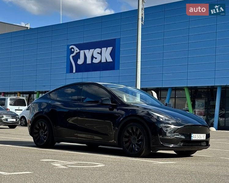 Позашляховик / Кросовер Tesla Model Y 2022 в Києві фото 3 Позашляховик / Кросовер Tesla Model Y 2022 в Києві
