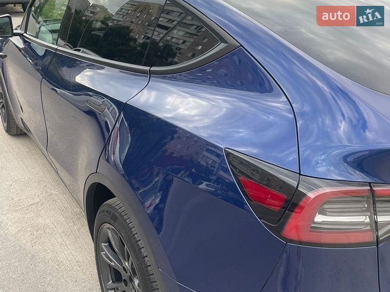 Внедорожник / Кроссовер Tesla Model Y 2024 в Запорожье
