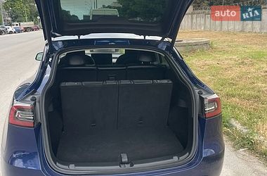 Внедорожник / Кроссовер Tesla Model Y 2024 в Запорожье