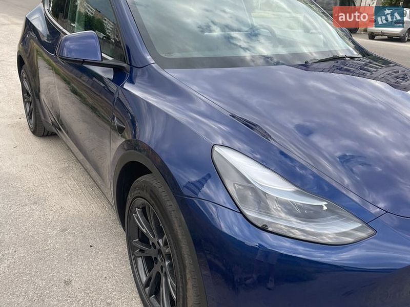 Внедорожник / Кроссовер Tesla Model Y 2024 в Запорожье
