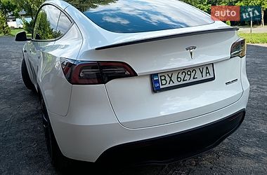 Позашляховик / Кросовер Tesla Model Y 2022 в Хмельницькому