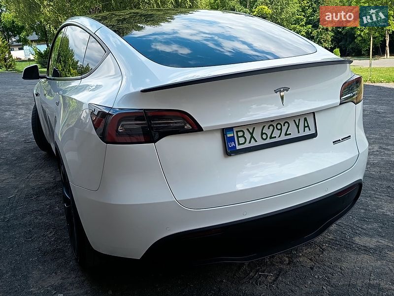 Позашляховик / Кросовер Tesla Model Y 2022 в Хмельницькому