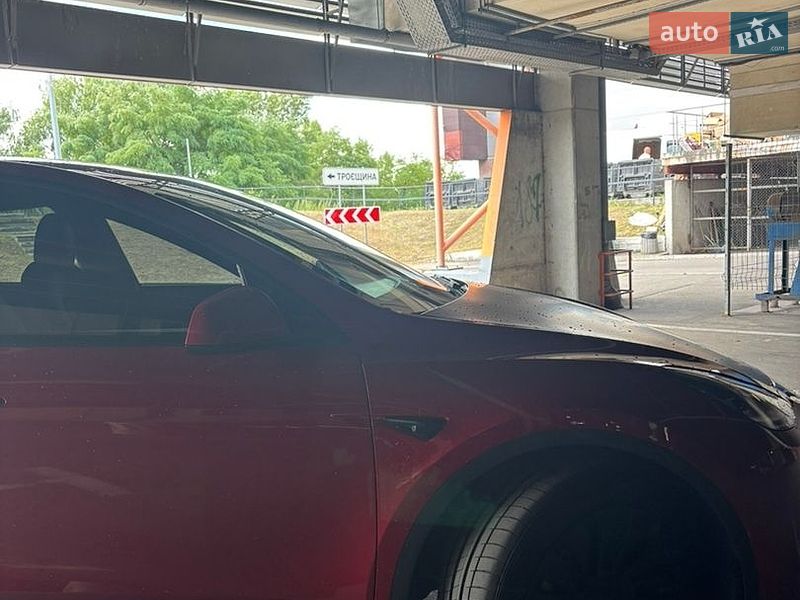 Позашляховик / Кросовер Tesla Model Y 2020 в Києві