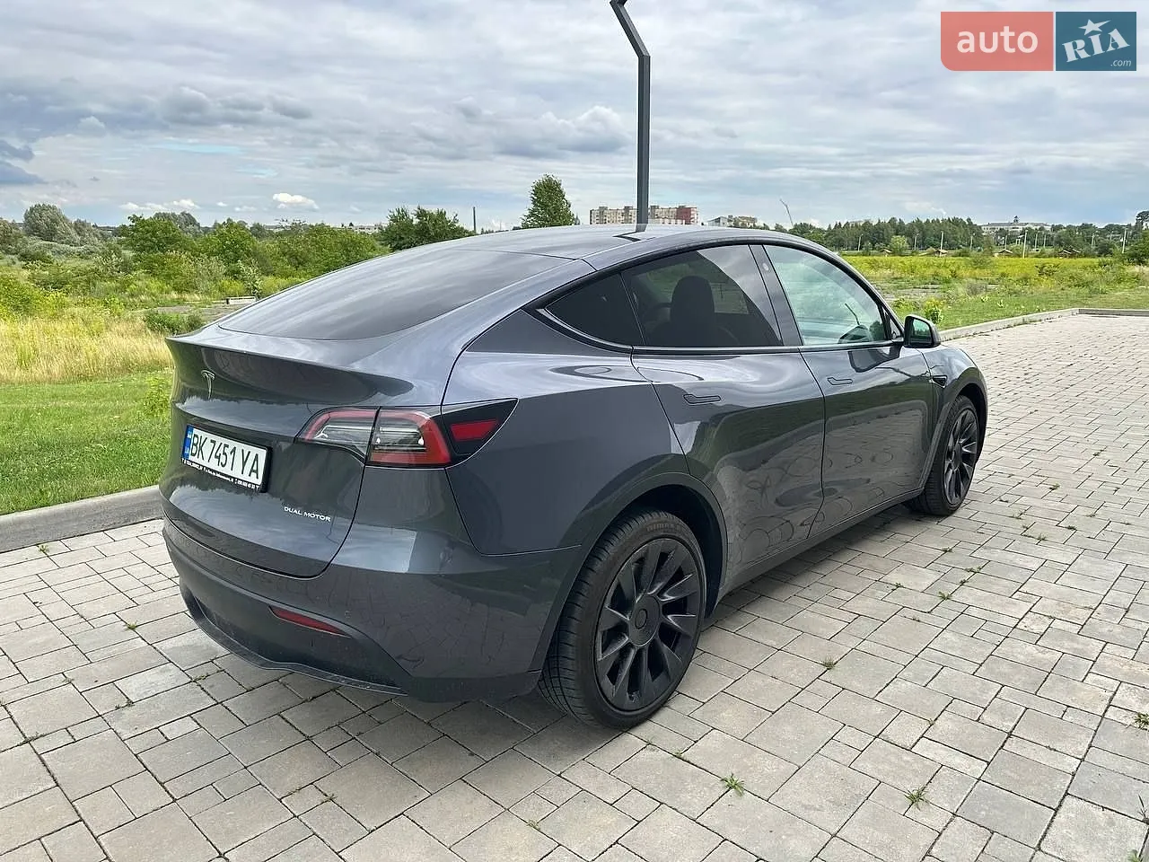 2022 Tesla Model Y - мініатюра 4
