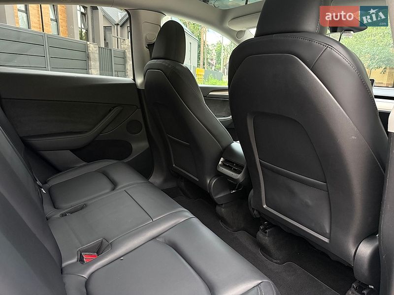Позашляховик / Кросовер Tesla Model Y 2023 в Бучі фото 34 Позашляховик / Кросовер Tesla Model Y 2023 в Бучі