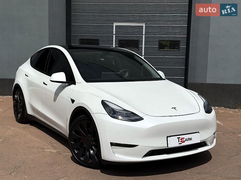 Tesla Model Y 2022