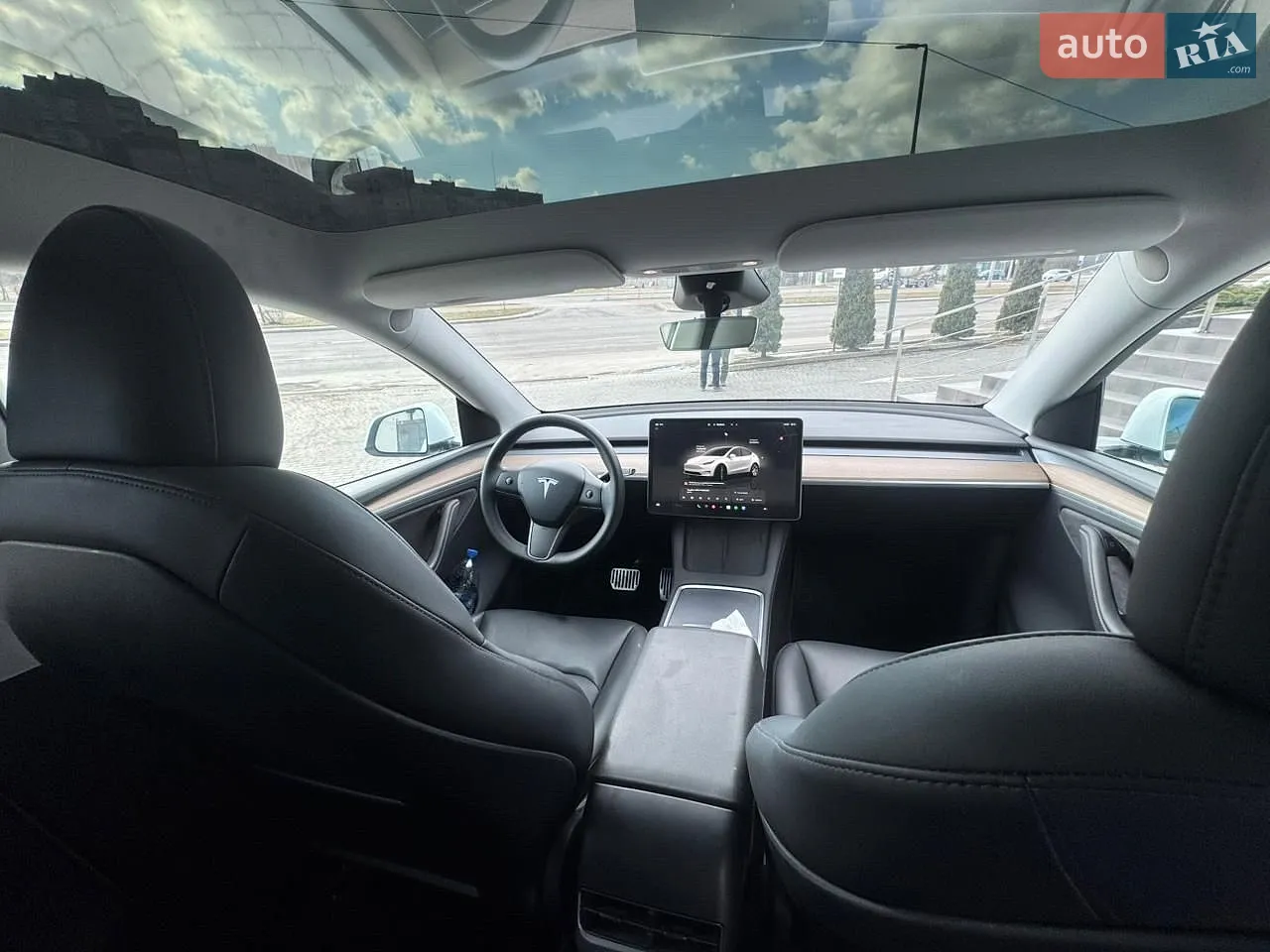 2024 Tesla Model Y - мініатюра 2