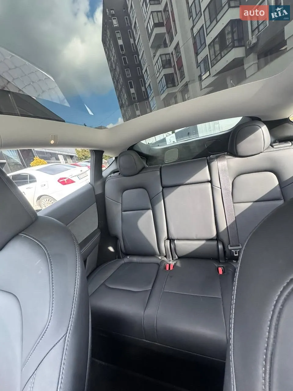2024 Tesla Model Y - мініатюра 19