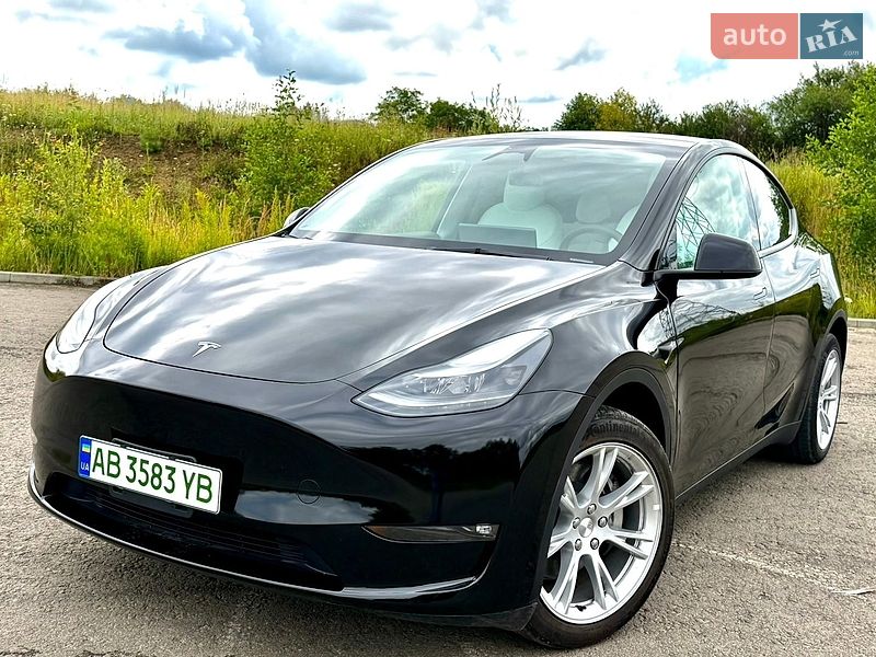 Внедорожник / Кроссовер Tesla Model Y 2023 в Трускавце