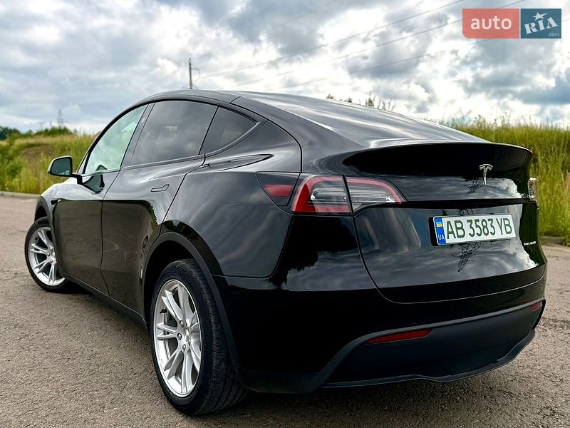 Внедорожник / Кроссовер Tesla Model Y 2023 в Трускавце
