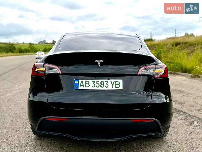 Внедорожник / Кроссовер Tesla Model Y 2023 в Трускавце