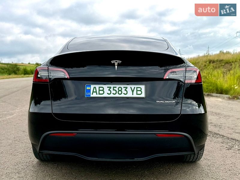 Внедорожник / Кроссовер Tesla Model Y 2023 в Трускавце