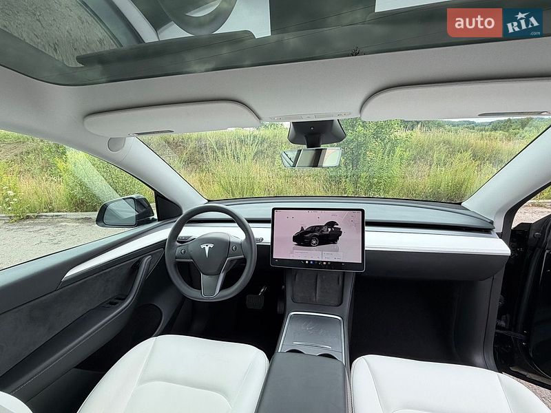 Внедорожник / Кроссовер Tesla Model Y 2023 в Трускавце