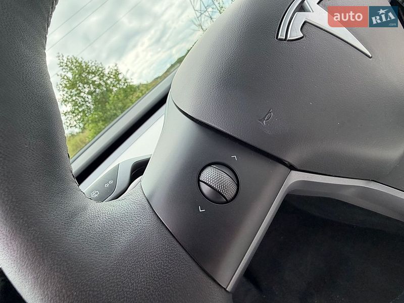 Позашляховик / Кросовер Tesla Model Y 2023 в Трускавці фото 43 Позашляховик / Кросовер Tesla Model Y 2023 в Трускавці
