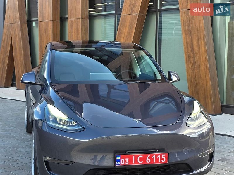 Внедорожник / Кроссовер Tesla Model Y 2023 в Луцке
