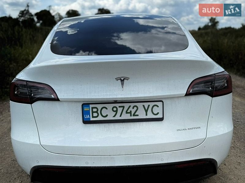 Внедорожник / Кроссовер Tesla Model Y 2021 в Львове