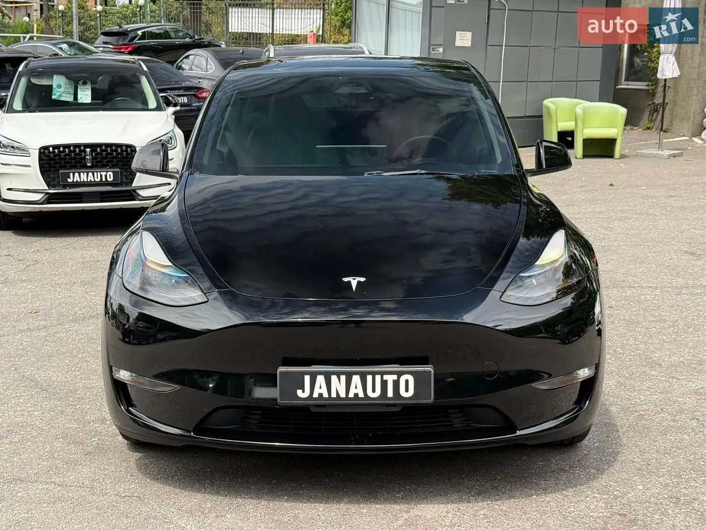 2024 Tesla Model Y - мініатюра 3
