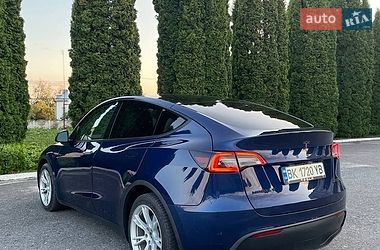 Позашляховик / Кросовер Tesla Model Y 2021 в Дубні