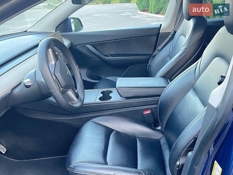 Позашляховик / Кросовер Tesla Model Y 2021 в Дубні