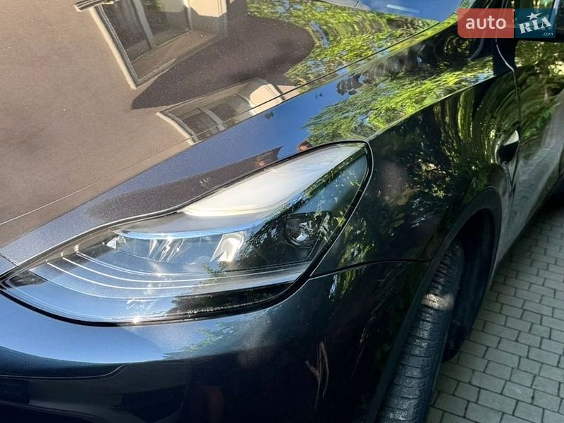 Внедорожник / Кроссовер Tesla Model Y 2024 в Львове