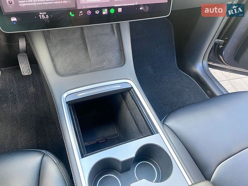 Внедорожник / Кроссовер Tesla Model Y 2023 в Трускавце