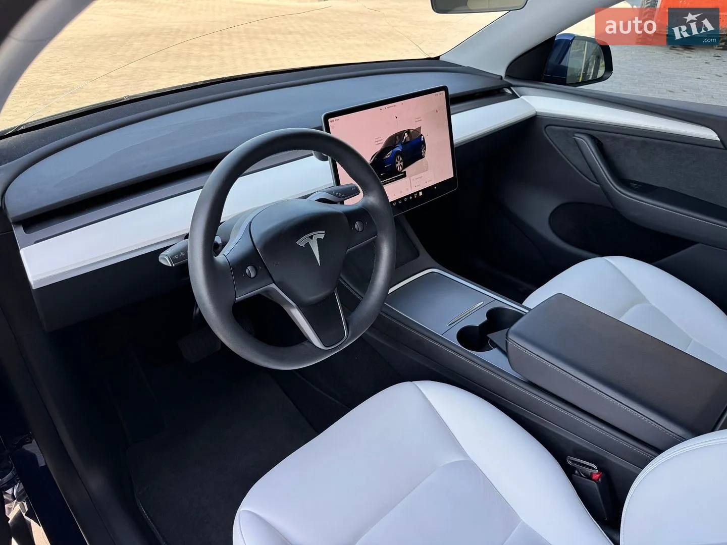 2024 Tesla Model Y - мініатюра 33