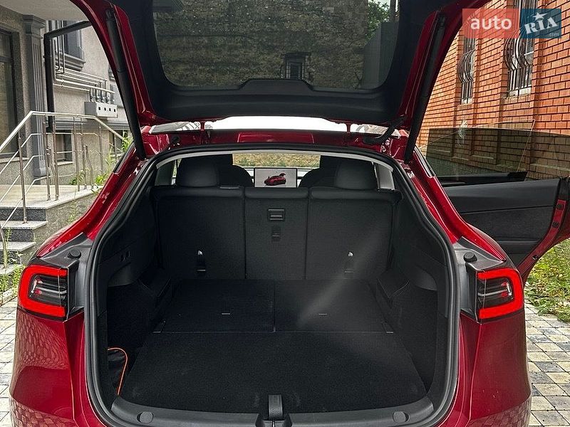 Внедорожник / Кроссовер Tesla Model Y 2024 в Херсоне