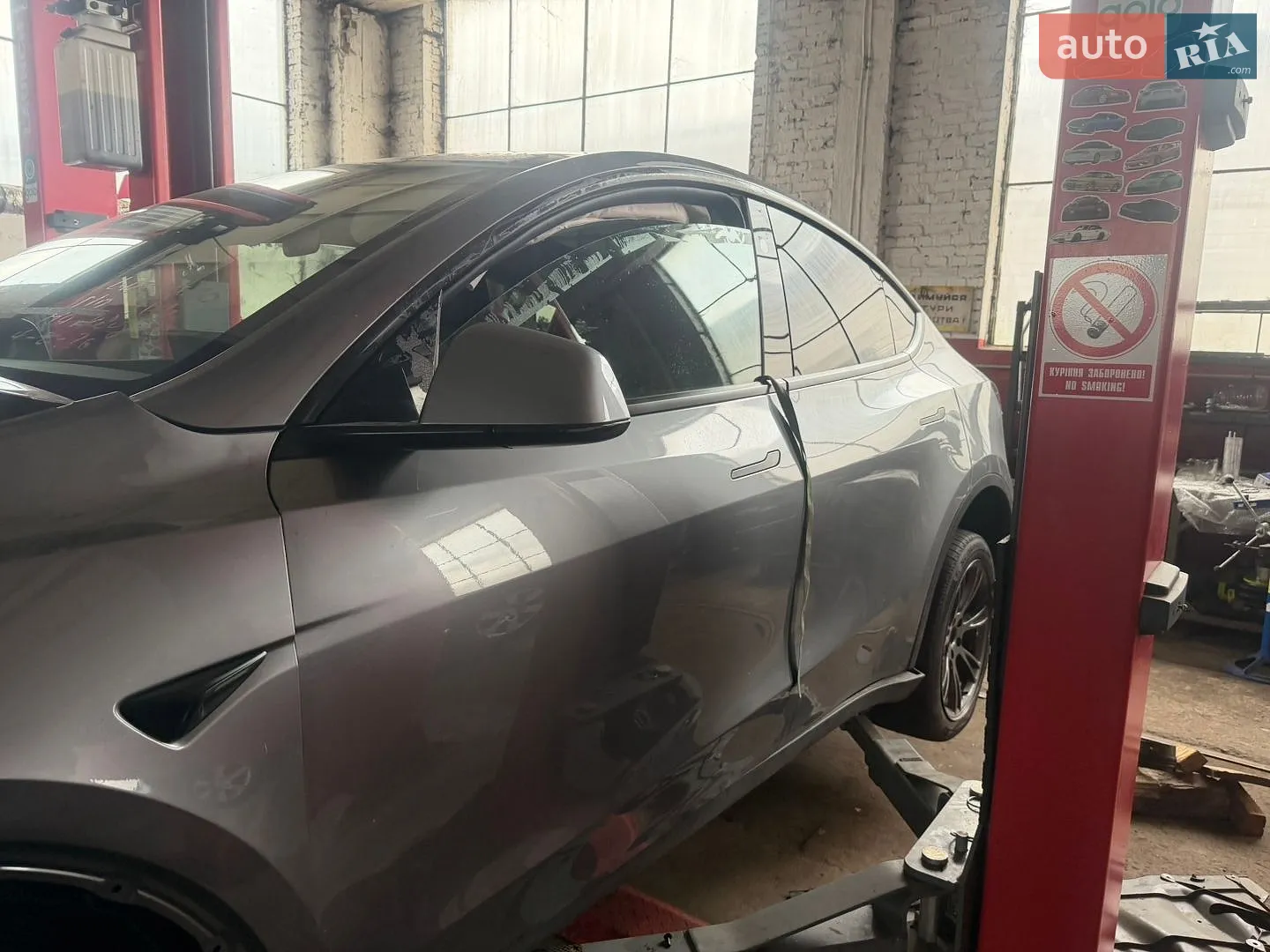 2024 Tesla Model Y - мініатюра 2