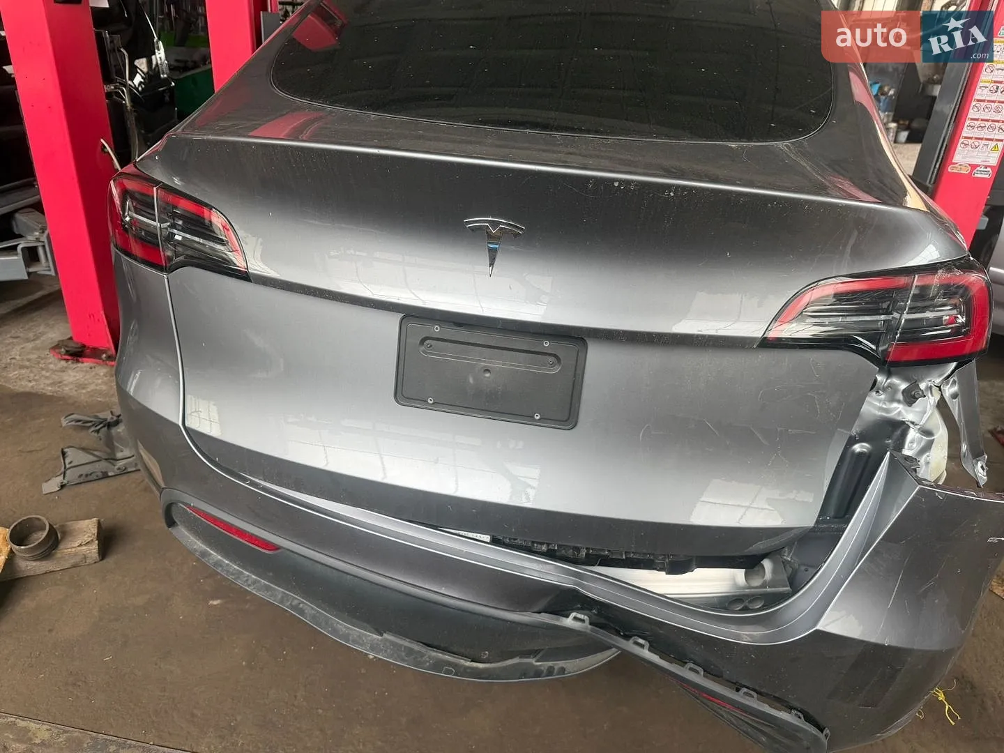 2024 Tesla Model Y - мініатюра 5