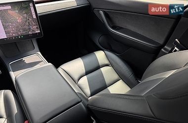 Внедорожник / Кроссовер Tesla Model Y 2020 в Мукачево