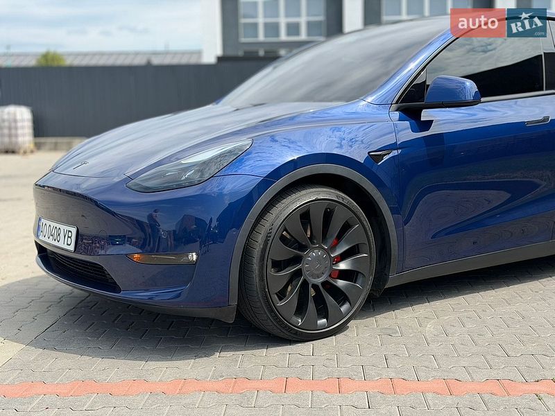 Внедорожник / Кроссовер Tesla Model Y 2020 в Мукачево