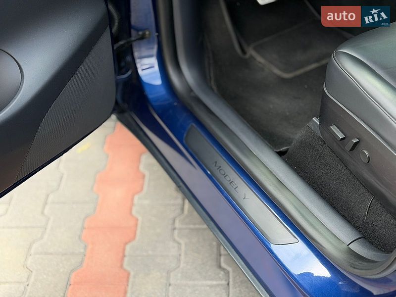 Внедорожник / Кроссовер Tesla Model Y 2020 в Мукачево