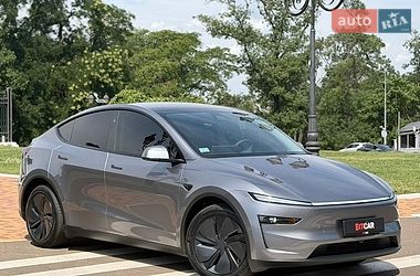 Внедорожник / Кроссовер Tesla Model Y 2025 в Львове