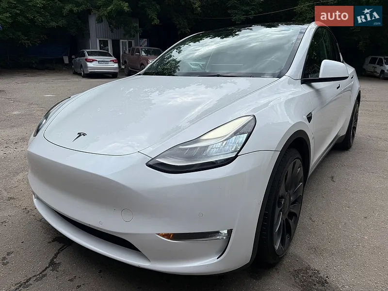Tesla Model Y 2021