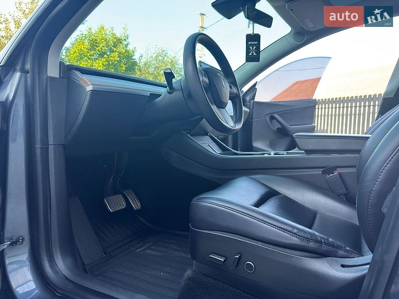 Внедорожник / Кроссовер Tesla Model Y 2020 в Ивано-Франковске