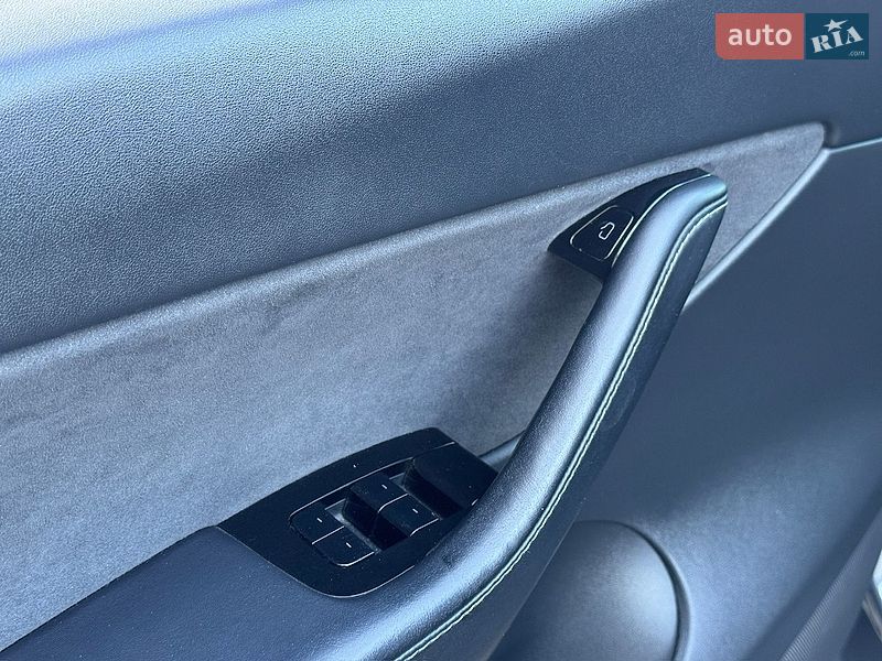 Внедорожник / Кроссовер Tesla Model Y 2020 в Ивано-Франковске