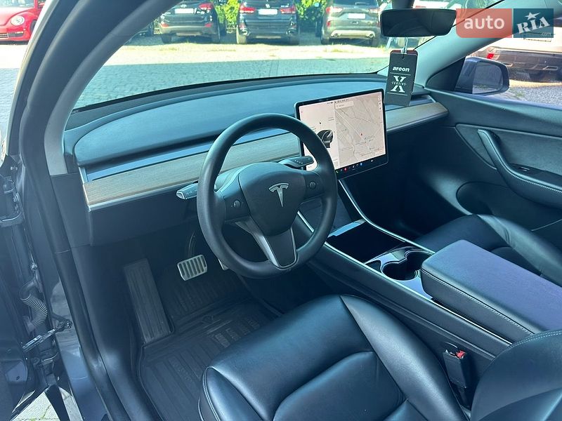 Внедорожник / Кроссовер Tesla Model Y 2020 в Ивано-Франковске