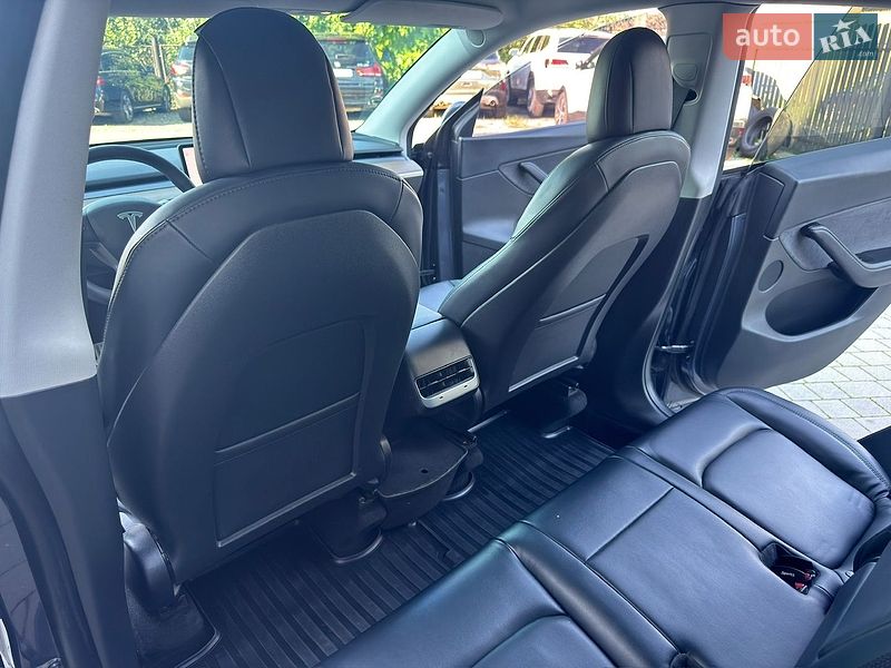 Внедорожник / Кроссовер Tesla Model Y 2020 в Ивано-Франковске