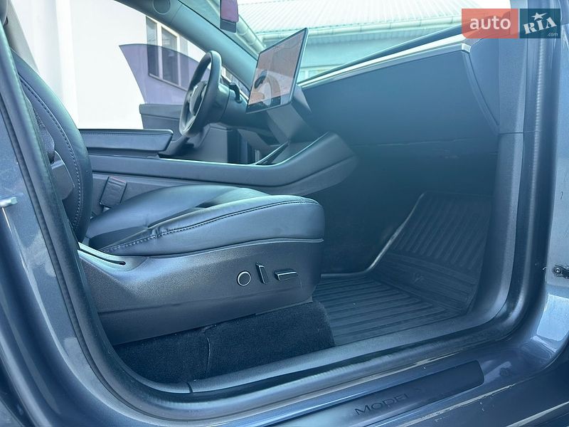 Внедорожник / Кроссовер Tesla Model Y 2020 в Ивано-Франковске